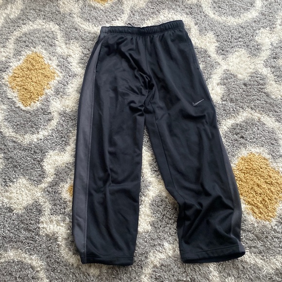 mens nike therma sweatpants